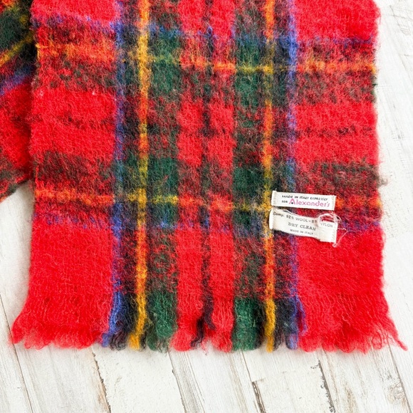 Vintage 60s 70s Brushed Wool Tartan Plaid Scarf Red Fuzzy Italy Alexander’s - Picture 3 of 9